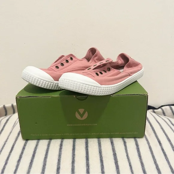 NIB VICTORIA kids canvas slip on sneaker 34 pink - Picture 4 of 5